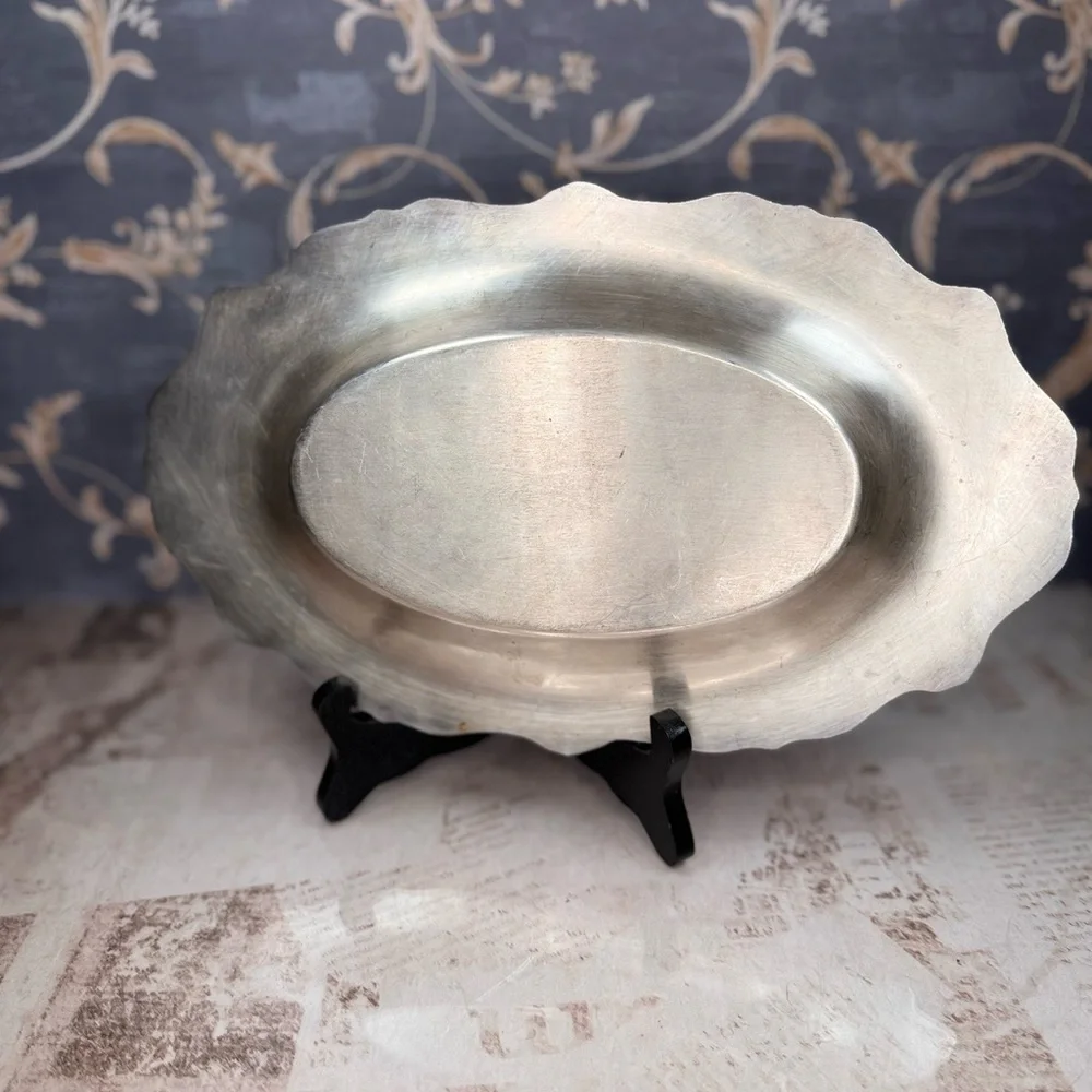 Poole Silver Co English Silverplate 1000 Ornate Oval Serving Tray